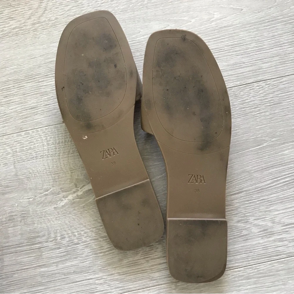 Zara Flat Padded Leather Sandals - Picture 4 of 5